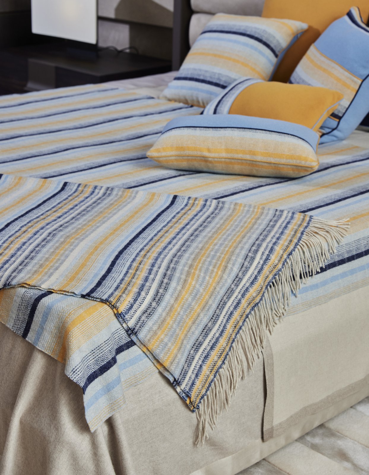 Tibetan Pulu Handmade Cashmere Throw