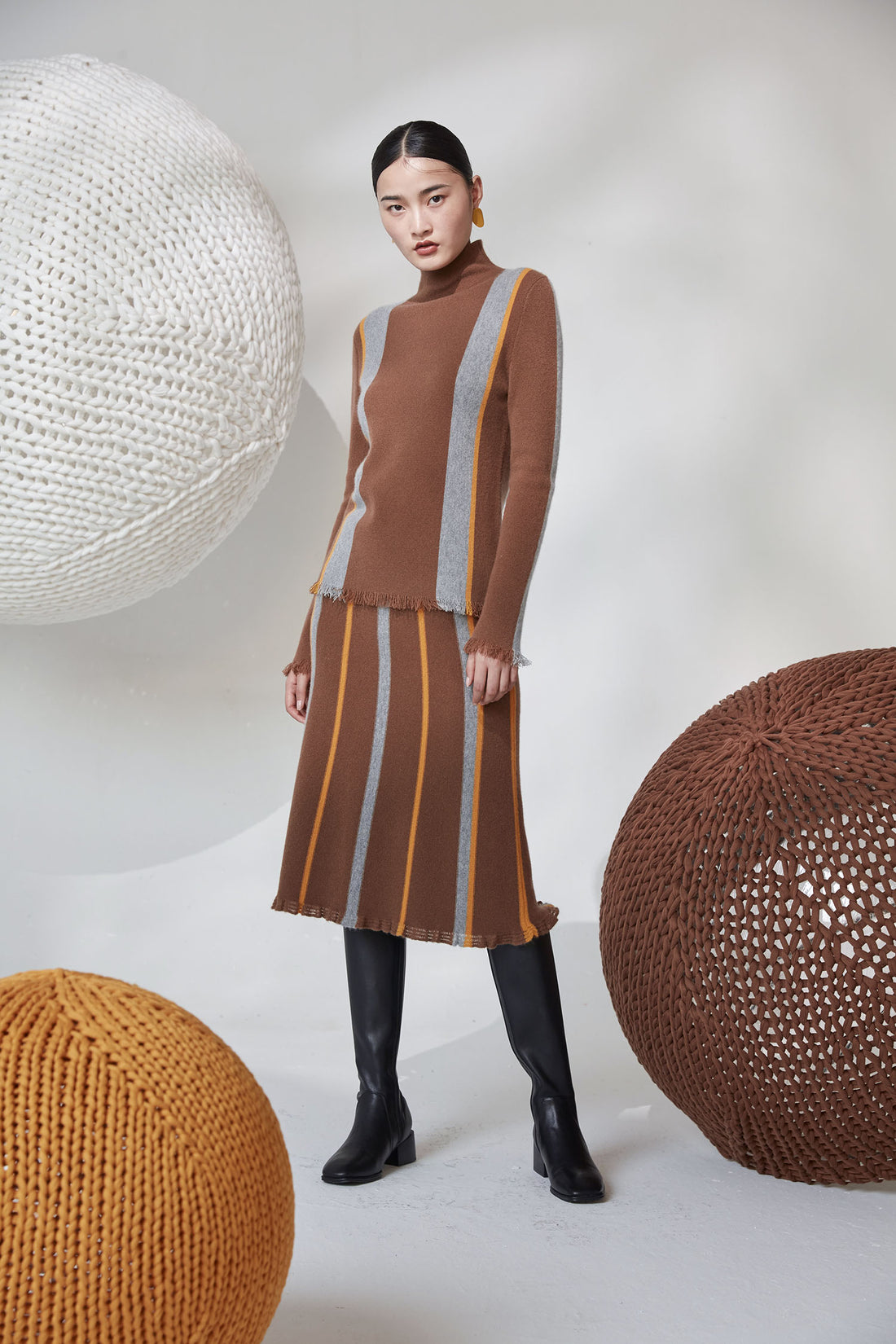 Funnel neck contrasting color 100% cashmere jumper