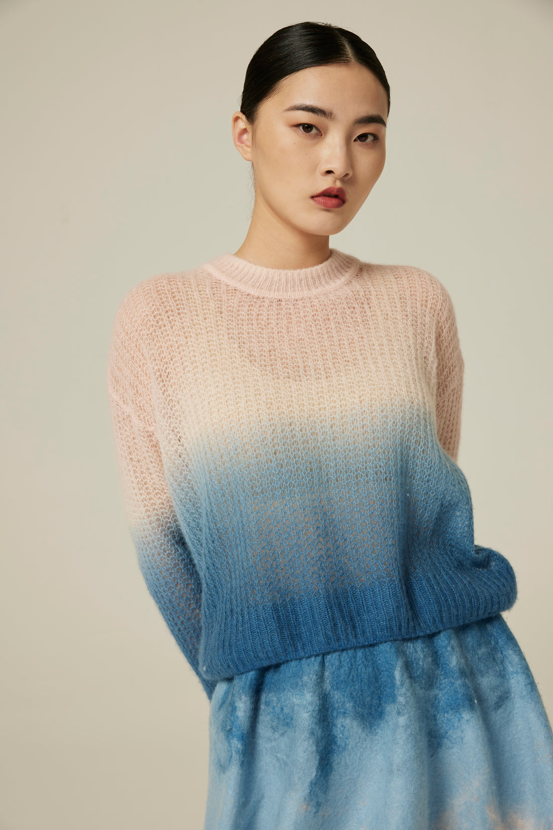 Women's dip-dyed crewneck cashmere knitted top