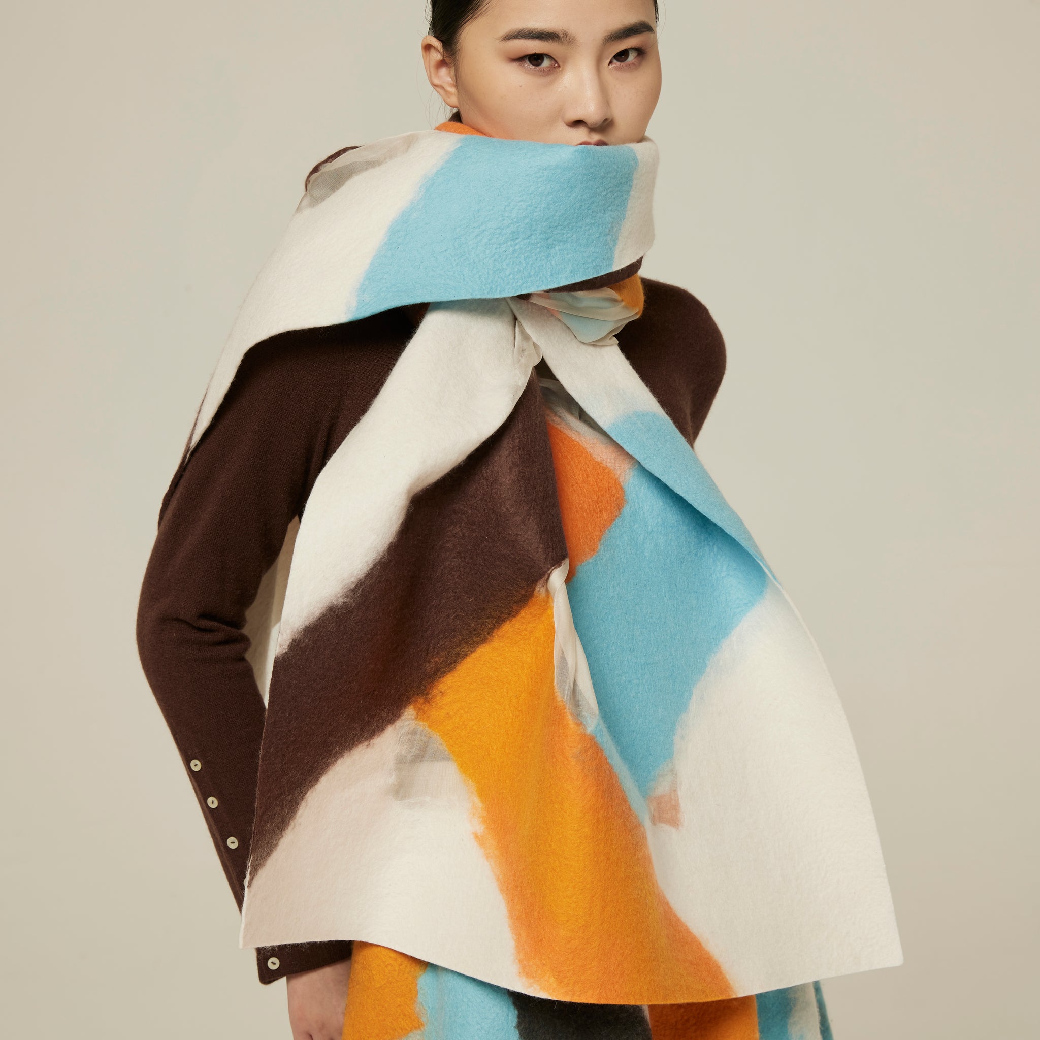 Handcrafted felt shawl joint with cashmere and silk