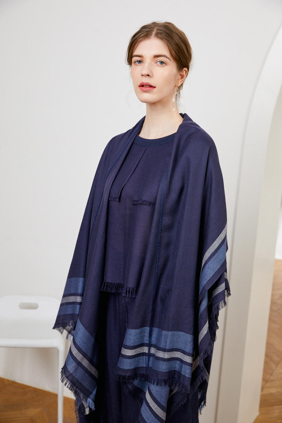 Super fine baby-cashmere shawl/cape